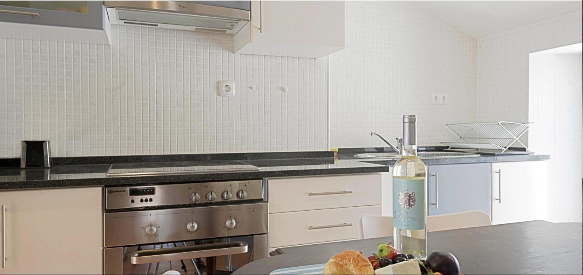 Апартаменты Guestready - Rare Terrace Apt, Historic Center Лиссабон Экстерьер фото